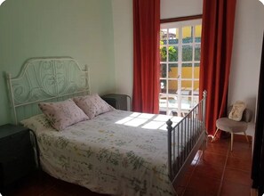 5 bedrooms, in-room safe, iron/ironing board, travel cot