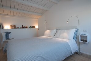 1 slaapkamer, een strijkplank/strijkijzer, gratis wifi, beddengoed