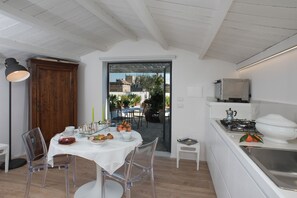 تناول الطعام