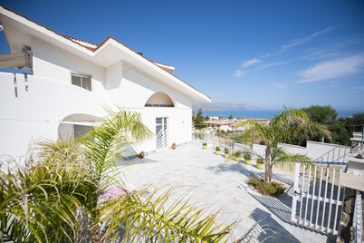 splendid villa Corallo 4 ° - 5 °, Relax sea view; OFFER 