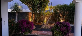 Luxury Family Villa With Private Heated Pool