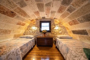 2 室のベッドルーム、アイロン / アイロン台、WiFi、ベッドシーツ
