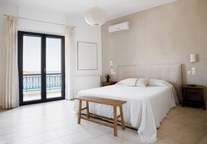 2 chambres, coffres-forts dans les chambres, fer et planche à repasser