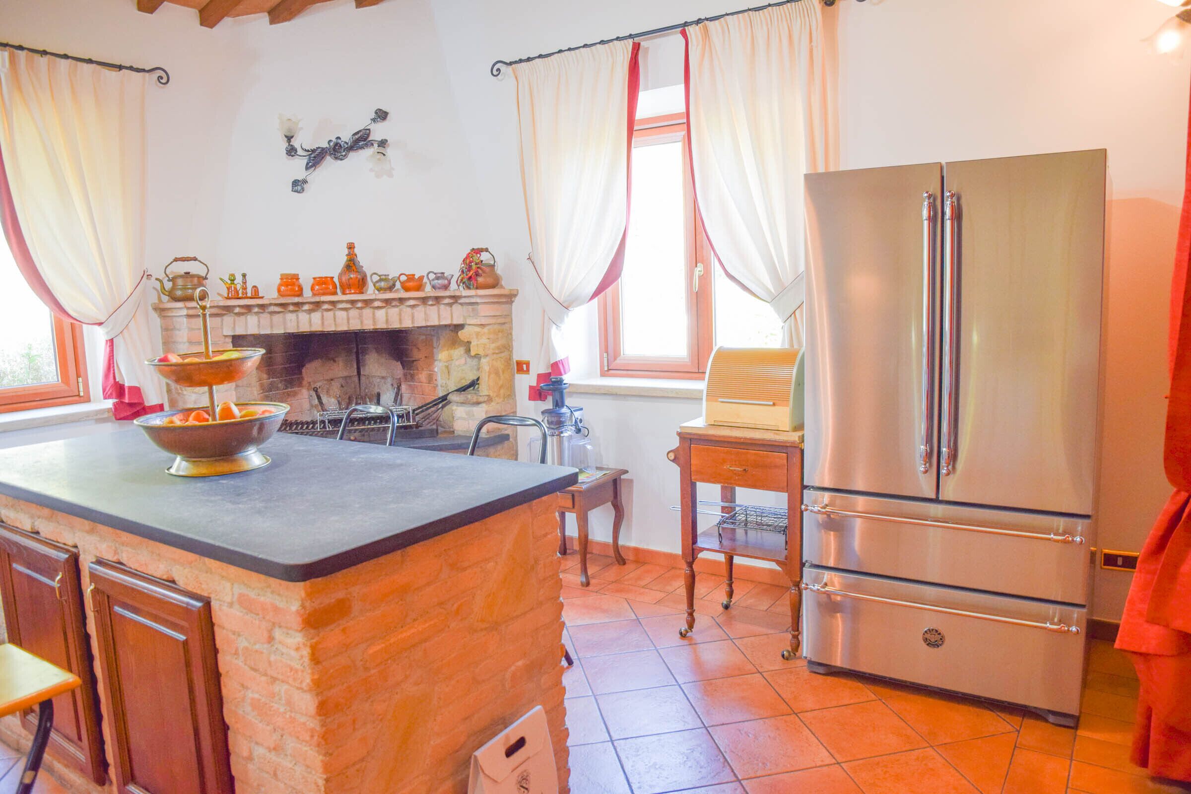 Big estate with private indoor & outdoor pool, gym, billiard in Umbria 