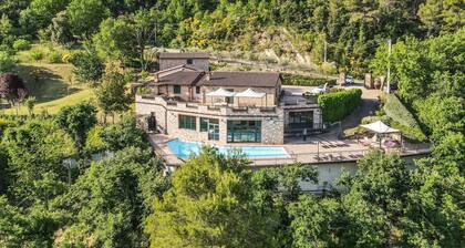 Big estate with private indoor & outdoor pool, gym, billiard in Umbria