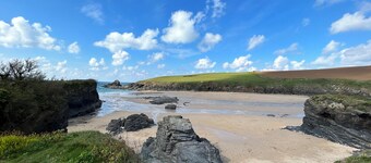 2 Min Walk To Trevone Beach