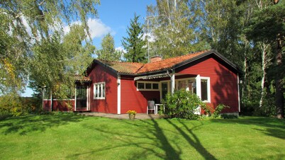 Holiday house with lake view in Bränntorp, Rejmyre, Östergötland / Södermanland