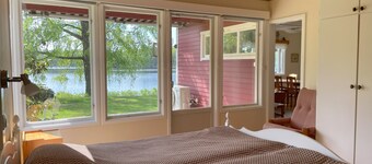 Holiday house with lake view in Bränntorp, Rejmyre, Östergötland / Södermanland