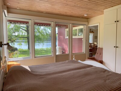 Holiday house with lake view in Bränntorp, Rejmyre, Östergötland / Södermanland