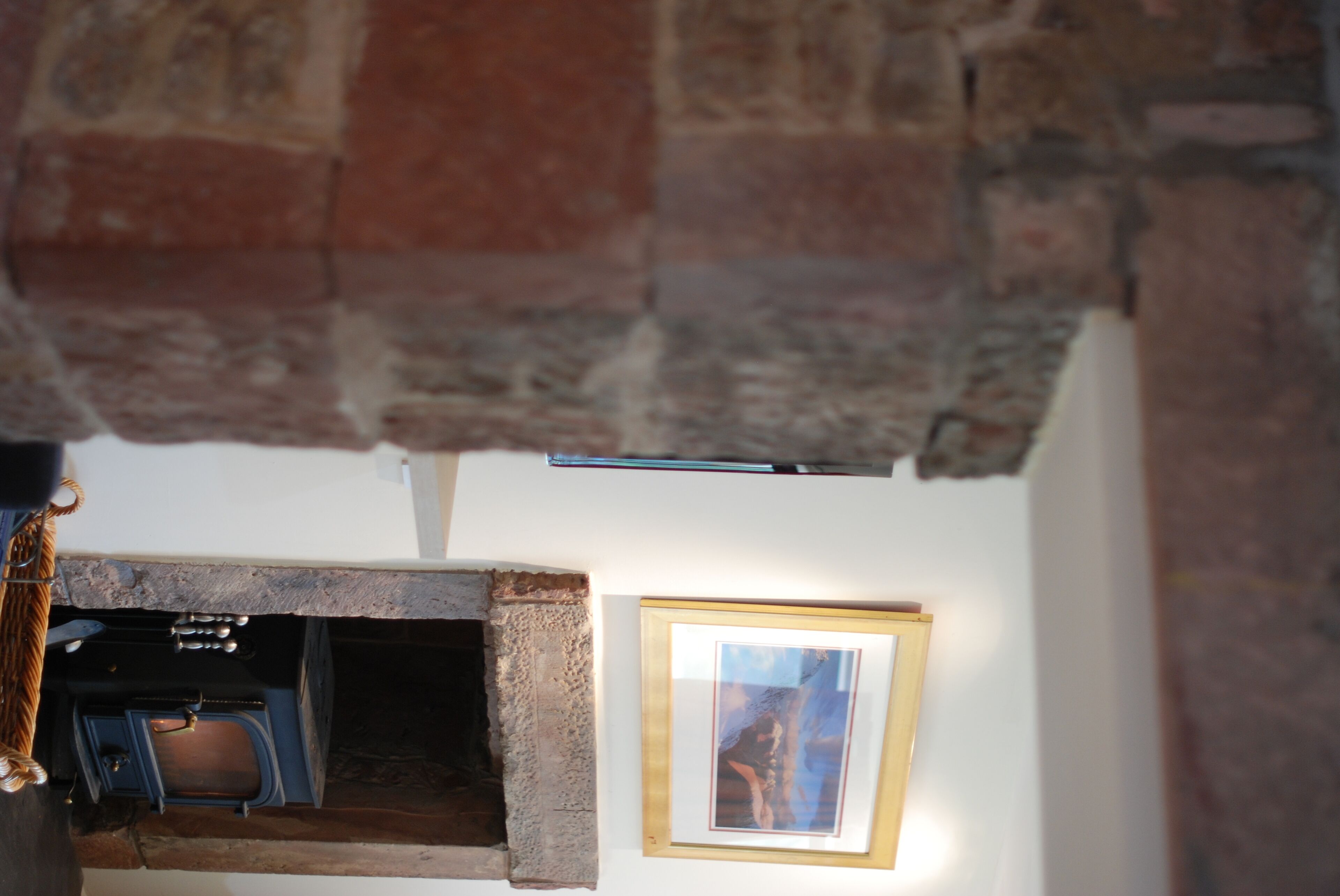 Spacious Riverside Cottage Perfect For Families, groups,pets. ** NEW HOT TUB**