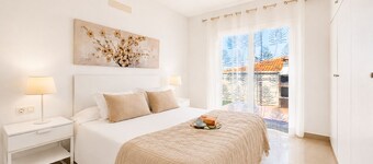 BEAUTIFUL HOLIDAY HOME 83 WITH PRIVATE POOL