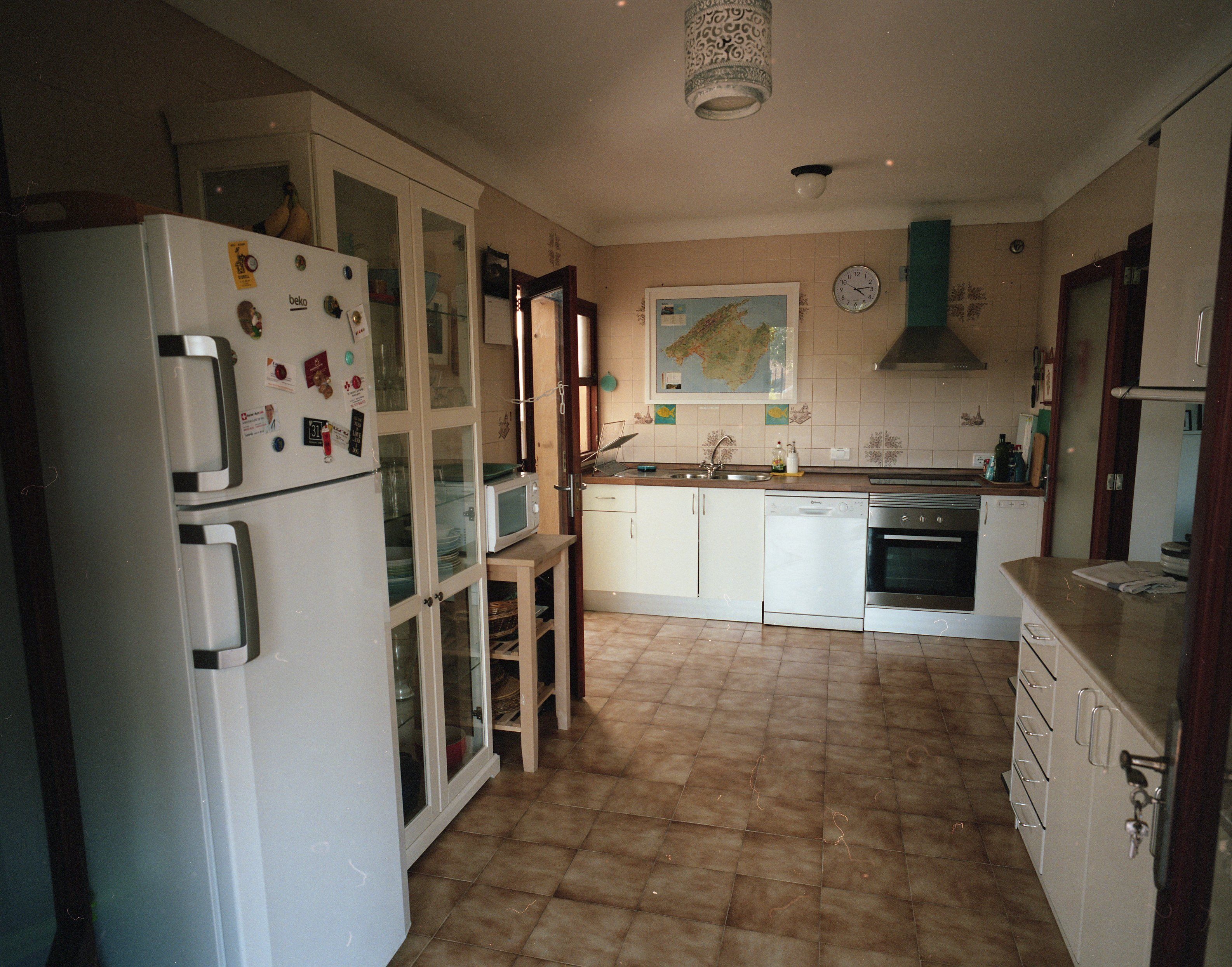 2 mins from the sea : Villa with pool, ideal for large families/groups on hols