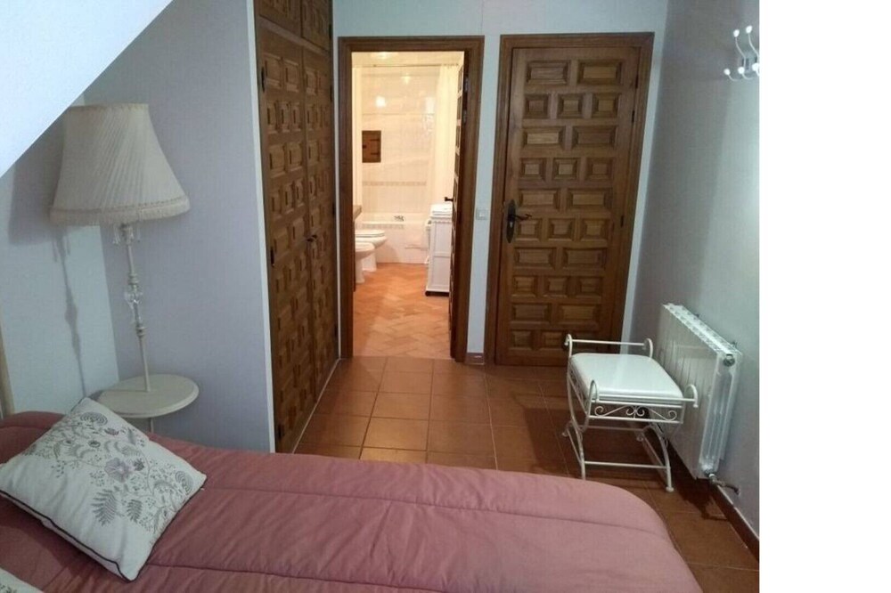 ACCOMMODATION IN PEDRAZA - MERCHE 1