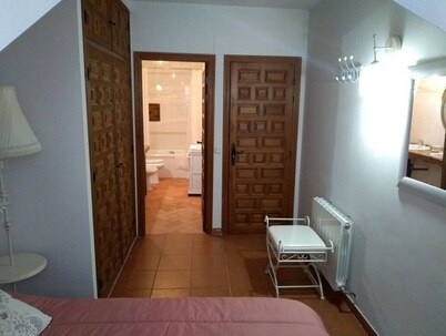 ACCOMMODATION IN PEDRAZA - MERCHE 1