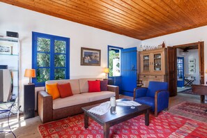 Fireplace -  Villa Elaion Private Pool- Sea Views -sleeps 4+3 KIDS (bunk bed +cot+baby chair (Skopelos)