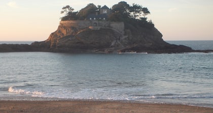 House ST COULOMB, near beaches, La Grange de la Ville Huet
