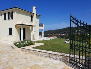 Exterior - Rent Villa In Corfu, Private Pool, Luxurious, Gorgeous Views, In House Catering (Klimatia Karousades)