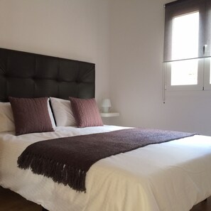 3 bedrooms, iron/ironing board, travel crib, WiFi