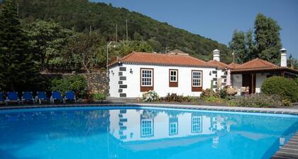 Upea lomamökki Villa de Mazo, La Palma