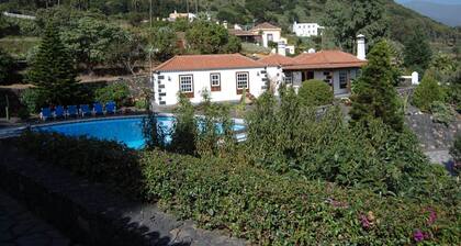 Upea lomamökki Villa de Mazo, La Palma