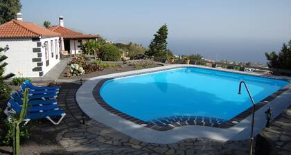 Upea lomamökki Villa de Mazo, La Palma