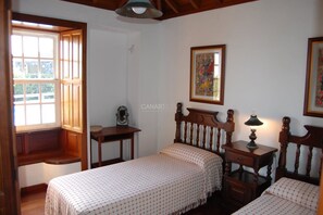 3 chambres, accès Internet, draps fournis