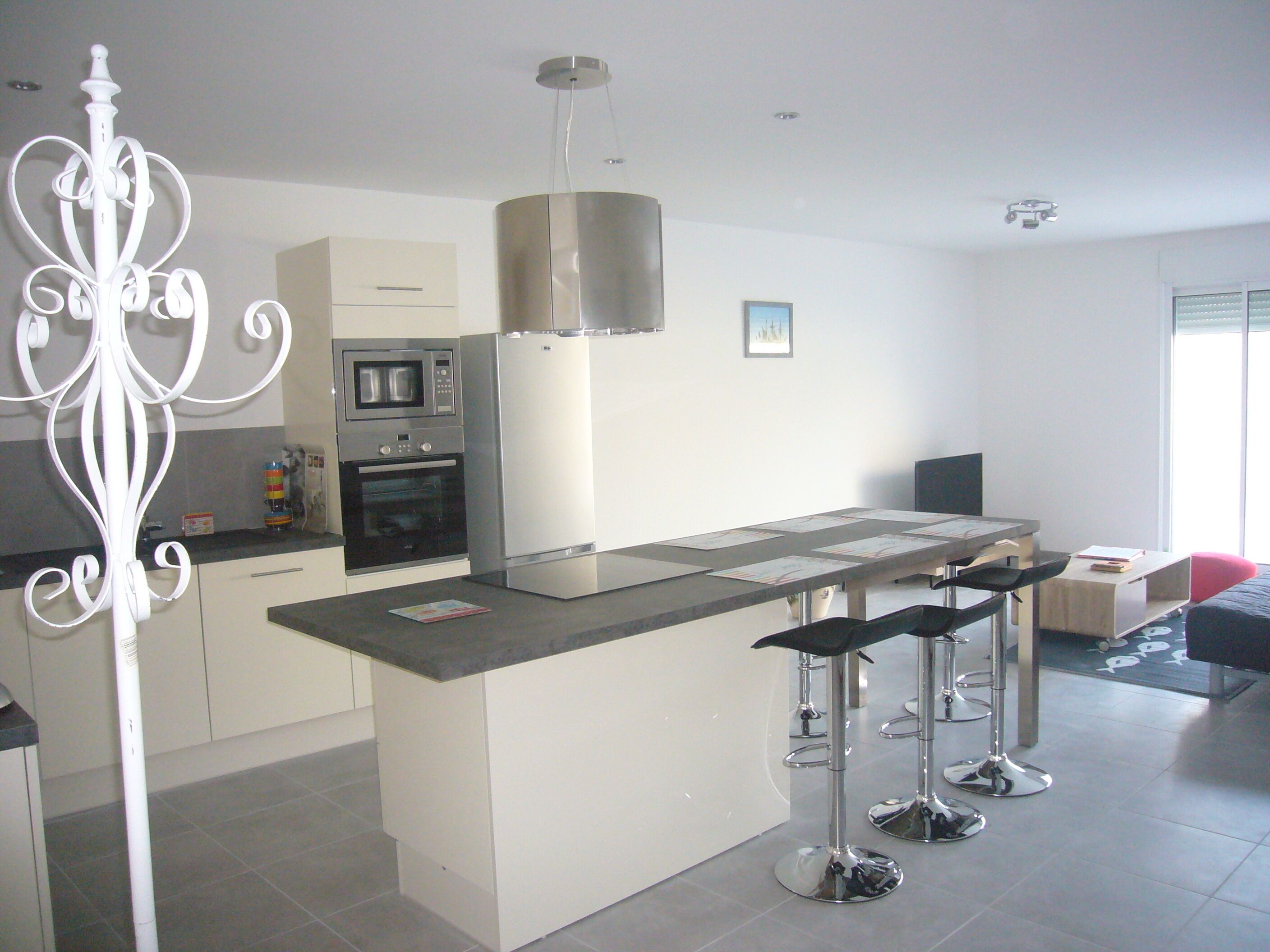 Charming villa village center near beach