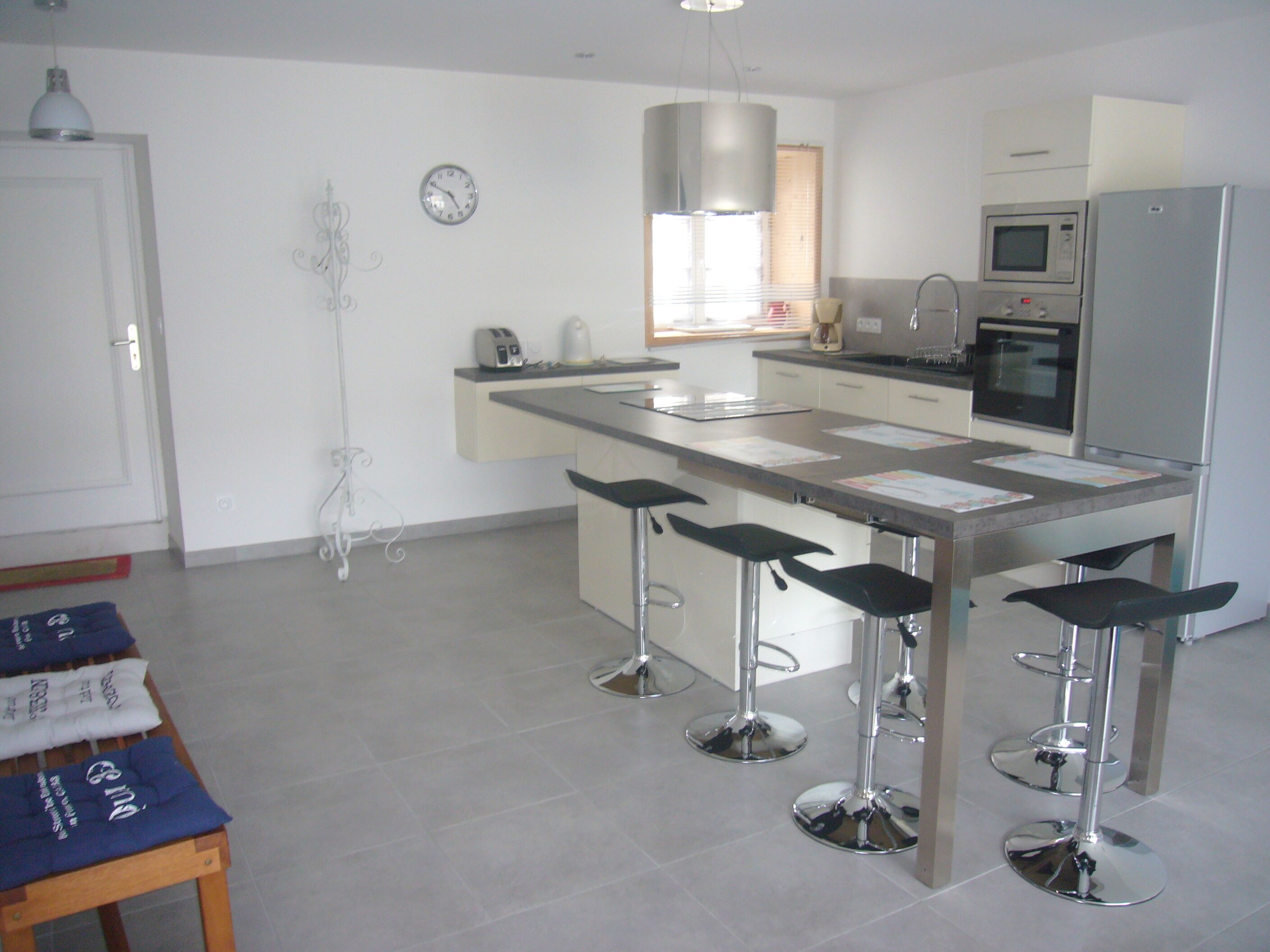 Charming villa village center near beach