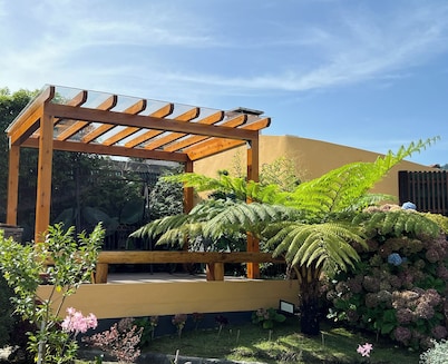 Villa Natura - with garden in S. Miguel Island (Azores)