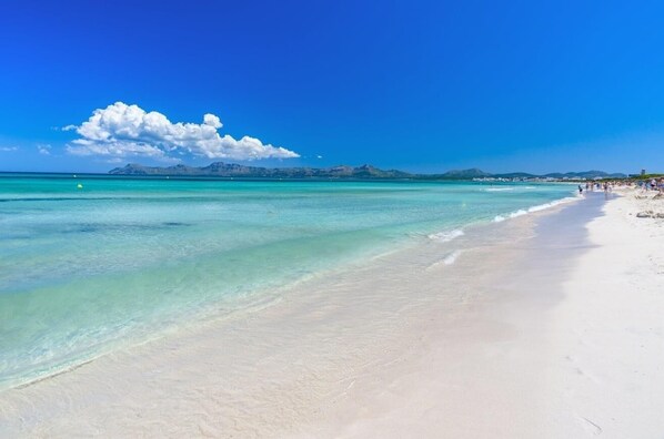 Beach nearby, beach towels