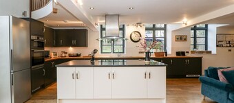 Lyx Barn Konvertering 11 bäddar i idylliska Herefordshire landsbygden 