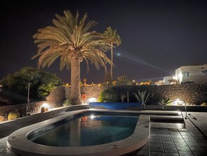 Piscina a l'aire lliure i piscina climatitzada 