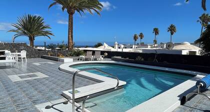 Superbe villa individuelle, 100% vue sur la vie privée et à la mer.