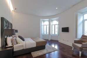 4 Schlafzimmer, Bügeleisen/Bügelbrett, WLAN, Bettwäsche