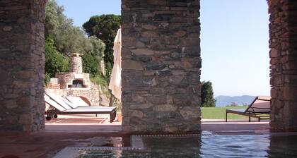 Villa de piedra con encanto de 150 metros cuadrados, a 6 km de las playas, SPA, hermosa zona de barbacoa