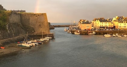 Wohnung Innenstadt Blick über den Hafen und die Zitadelle Vauban