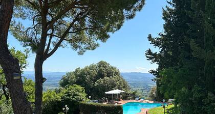 San Gimignano - villa avec piscine et jardin paysager