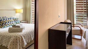 2 bedrooms, iron/ironing board, free WiFi, bed sheets - Herdade dos Salgados, T2 12B_2C, Vila das Lagoas (Albufeira)