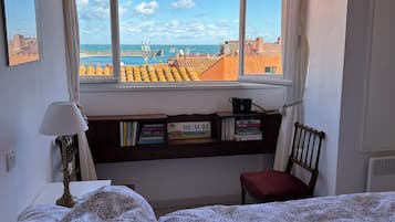 2 chambres, fer et planche à repasser, lit parapluie, Wi-Fi gratuit