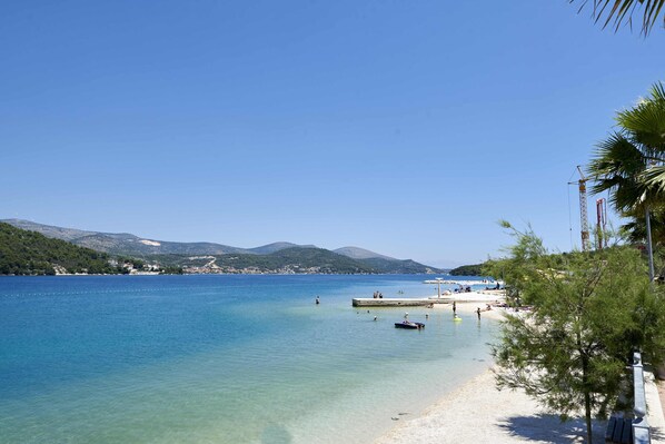 Beach - EXPERIENCE of VACATION Holiday Home Presencia (Gustirna)