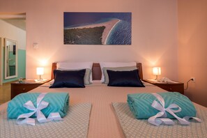 2 bedrooms, iron/ironing board, WiFi, bed sheets - EXPERIENCE of VACATION Holiday Home Presencia (Gustirna)