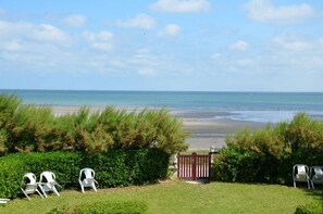 Beach nearby, sun-loungers