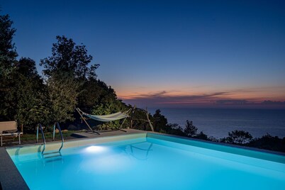Villa Corallo: with fantastic private pool and breathtaking view.