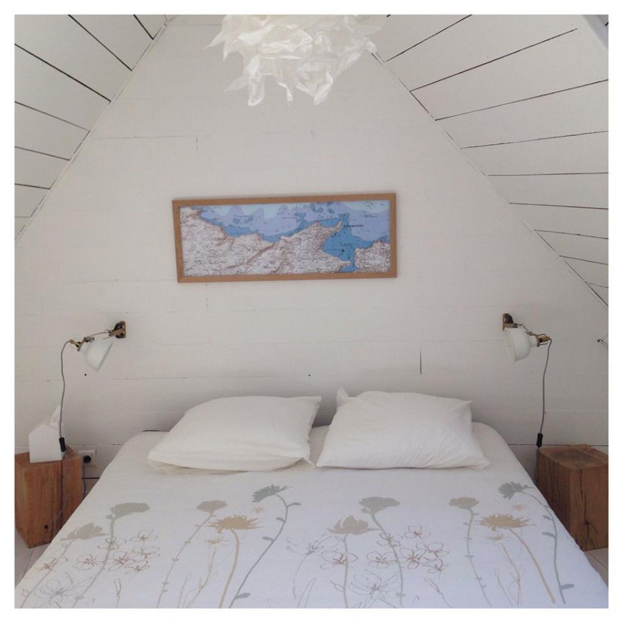 WHITE & SEA Locquirec