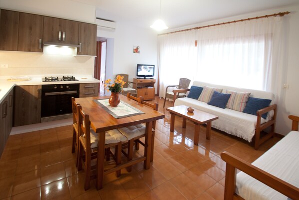 TV - Apartment in Es Caló area (Es Caló)
