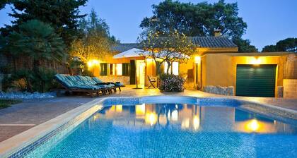 Villa El Mal Pas / Can Seguinet