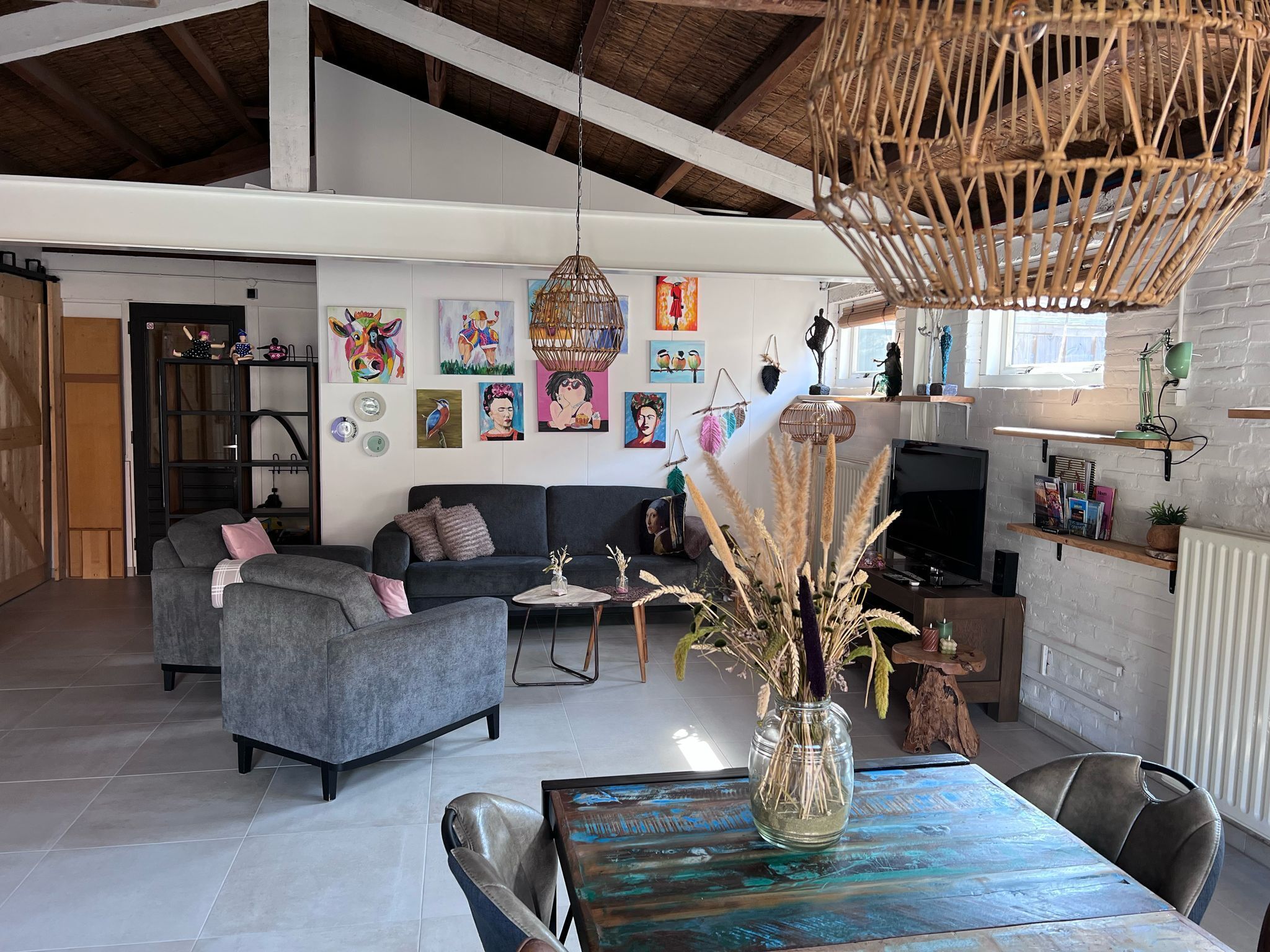 TV connectée, lecteur de DVD, vidéothèque