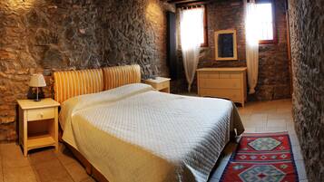 2 chambres, fer et planche Ă repasser, Wi-Fi gratuit, draps fournis