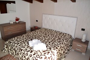 2 quartos, ferros/tábuas de passar roupa, Wi-Fi de cortesia