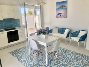 Dining - GALLIPOLI / MARINA DI MANCAVERSA VILLA TUCHESE 4/5 PLACES 100 MT FROM THE SEA (Marina di Mancaversa-giannelli)